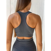 Безшовний комплект двійка спортивний легінси з мінімальним пуш ап і топ сірий Безшовний комплект двійка спортивний легінси з мінімальним пуш ап і топ сірий
